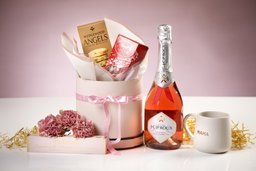 Sip, Savor & Spoil