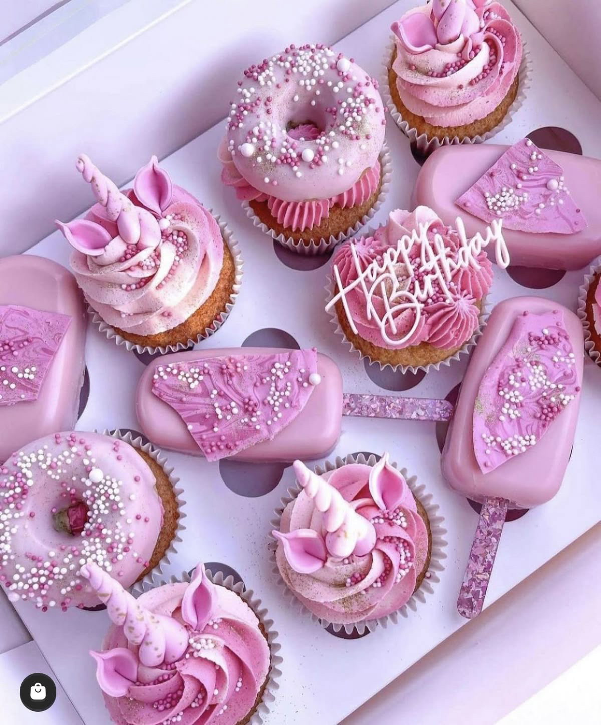 Cupcakes - Decadent Whipped cream_1
