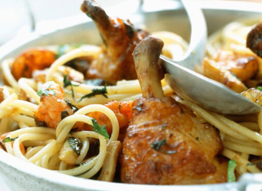 Spaghetti au poulet - CHEZ RAHMANE ET FRERES