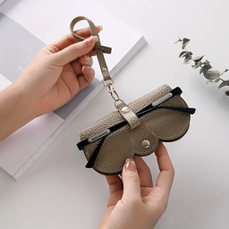 Chic Pouch