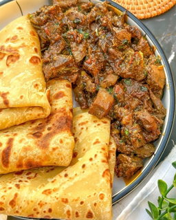 beef served with chapati