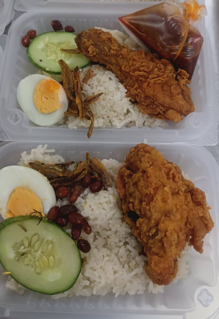 Nasi Lemak Ayam Crispy