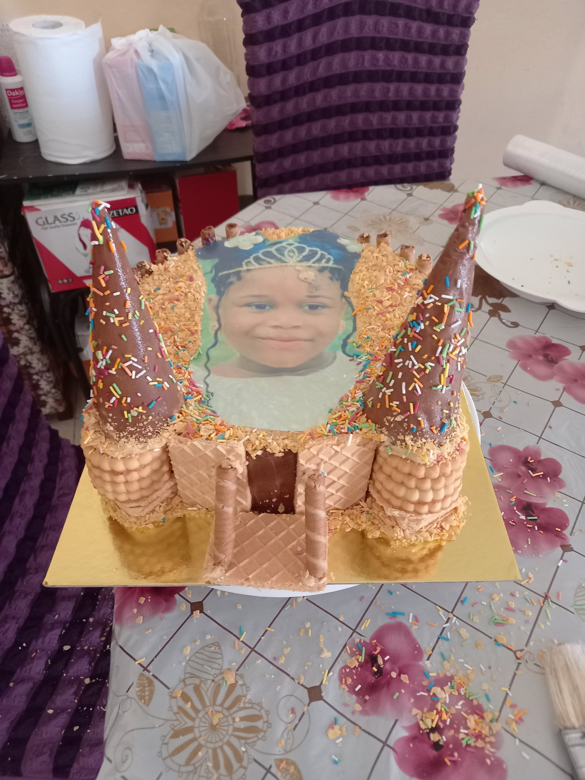 Cake Design Anniversaire 10 parts_3