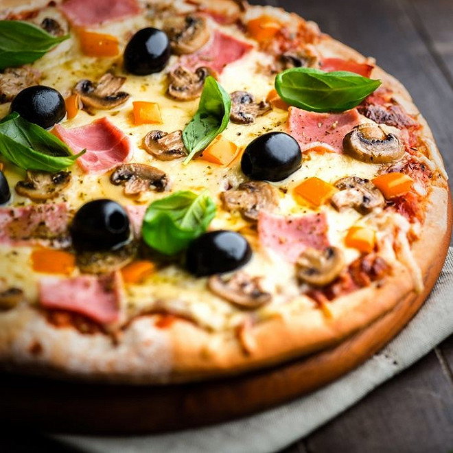 PIZZA ROYALE - VERICALE PALACE