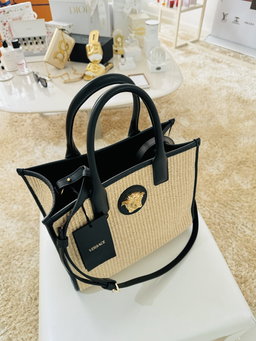 Bolsa raffia Versace La Medusa - nova coleção 