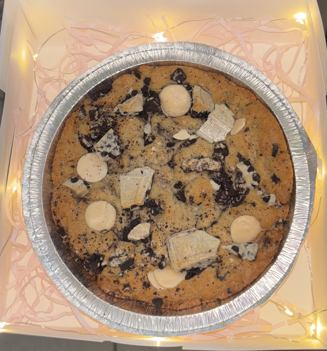 Cookies & Cream Cookie Cake