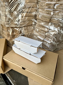 CATERING PLATTER BOXES - MINI ( Top 7.8” x 5 , Base 5.8” x 4 Height 2.5”) / WHITE - WITHOUT WINDOW 