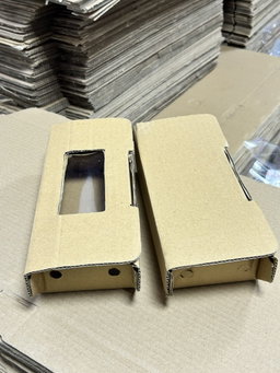 CATERING PLATTER BOXES - MINI ( Top 10” x 4”  Base 8” x 4”  Height 2.5”) BROWN WITHOUT WINDOW  