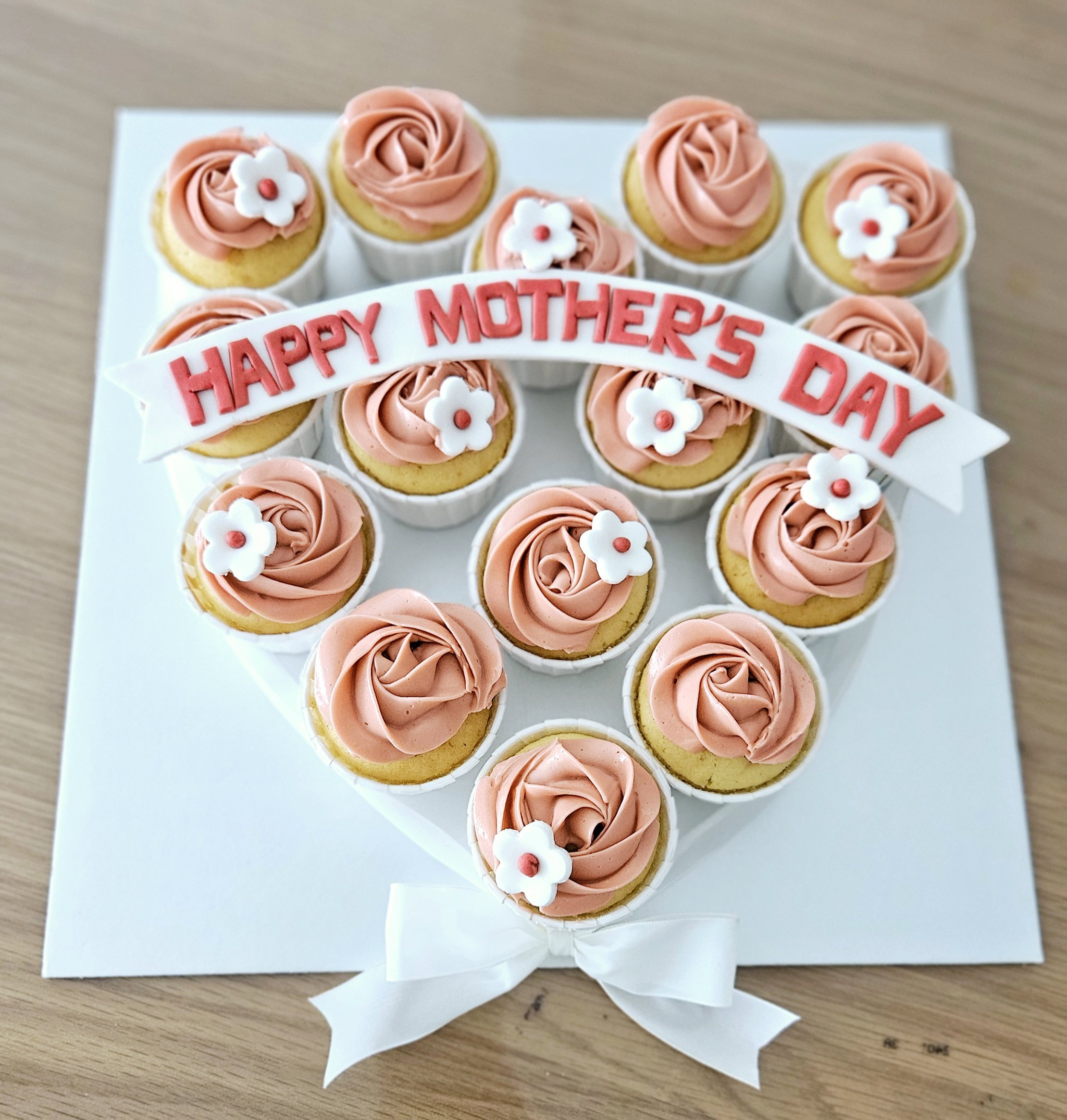 Customised Cupcakes_1