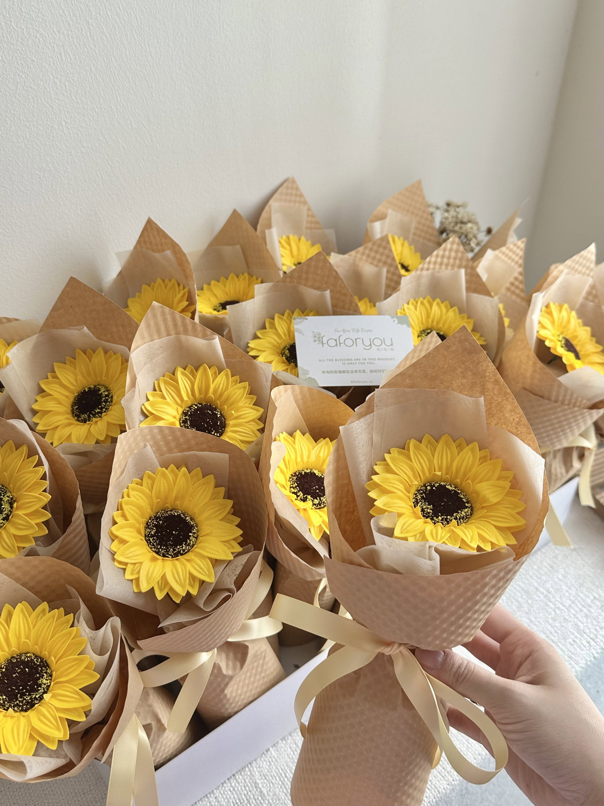 (1S001) 1 Stalk Soap Sunflower Bouquet  _2