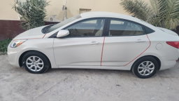 2016 White Hyundai Accent