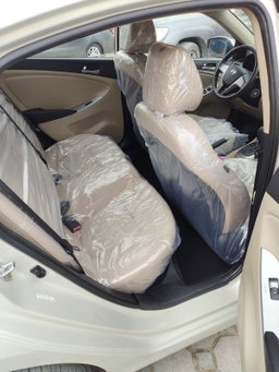 2016 White Hyundai Accent