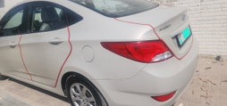 2016 White Hyundai Accent