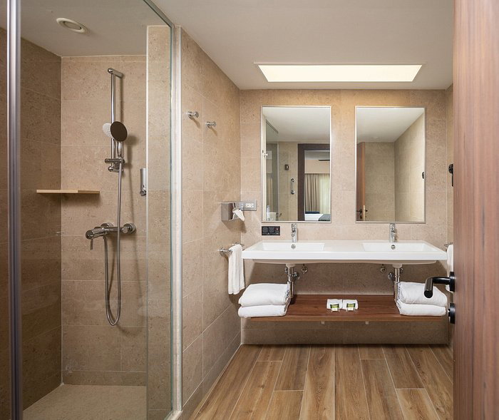 RIU Resorts and Hotels_10