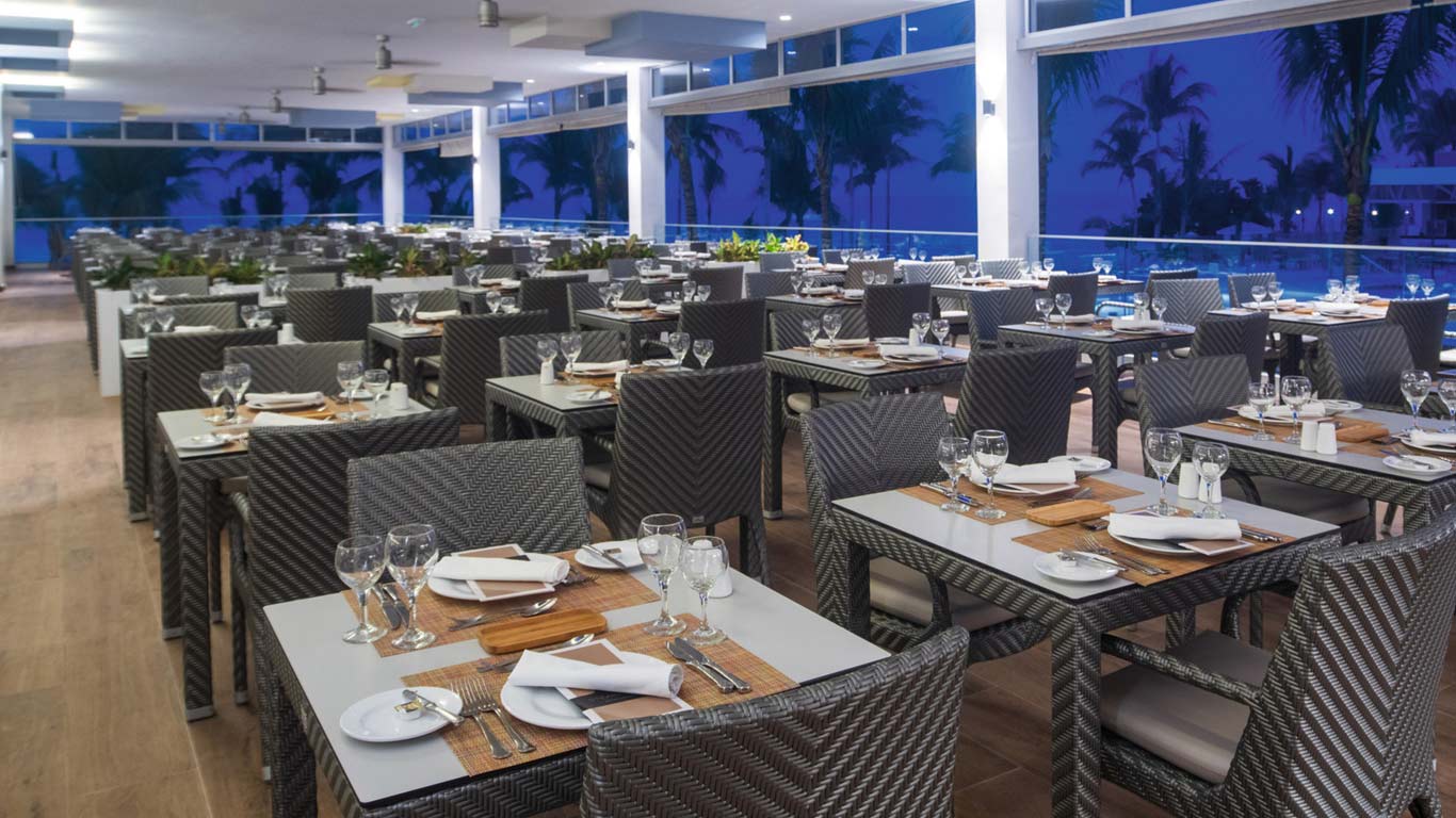 RIU Resorts and Hotels_14