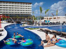 Royalton Hotel and Resort_3