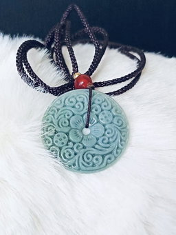 BLUE WATER JADEITE - DONUT CARVING 