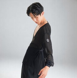 DUYQ -Large V-neck [Top]
