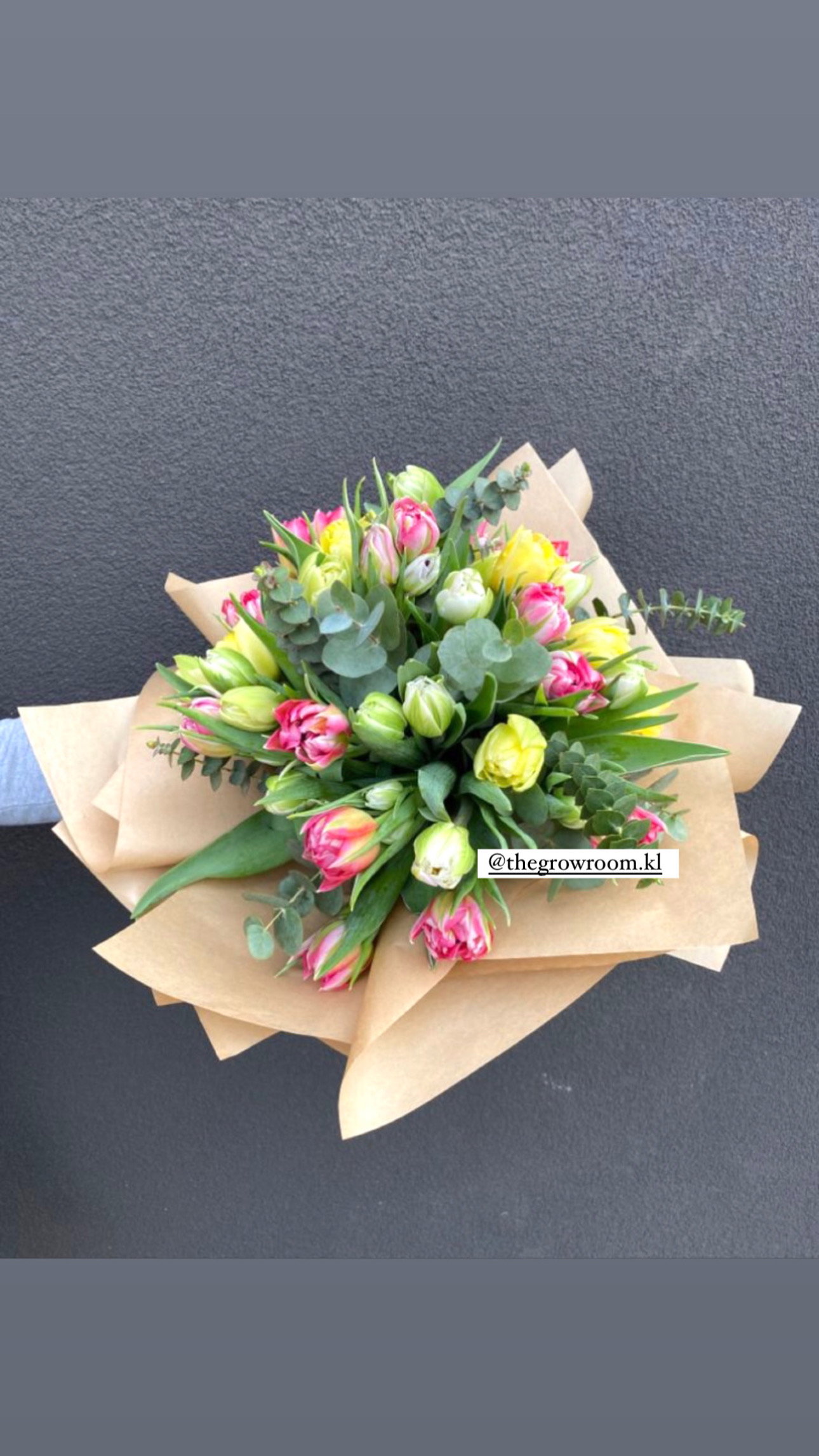 TULIPS BOUQUET WRAP_1