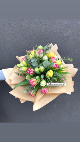 TULIPS BOUQUET WRAP
