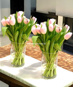 TULIPS VASE ARRANGEMENT 