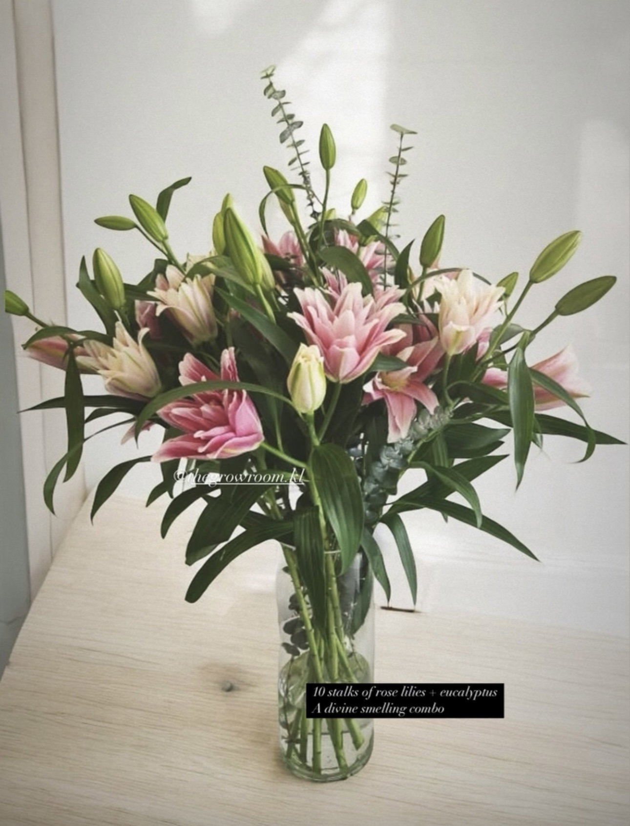 ROSE LILIES VASE ARRANGEMENT _1