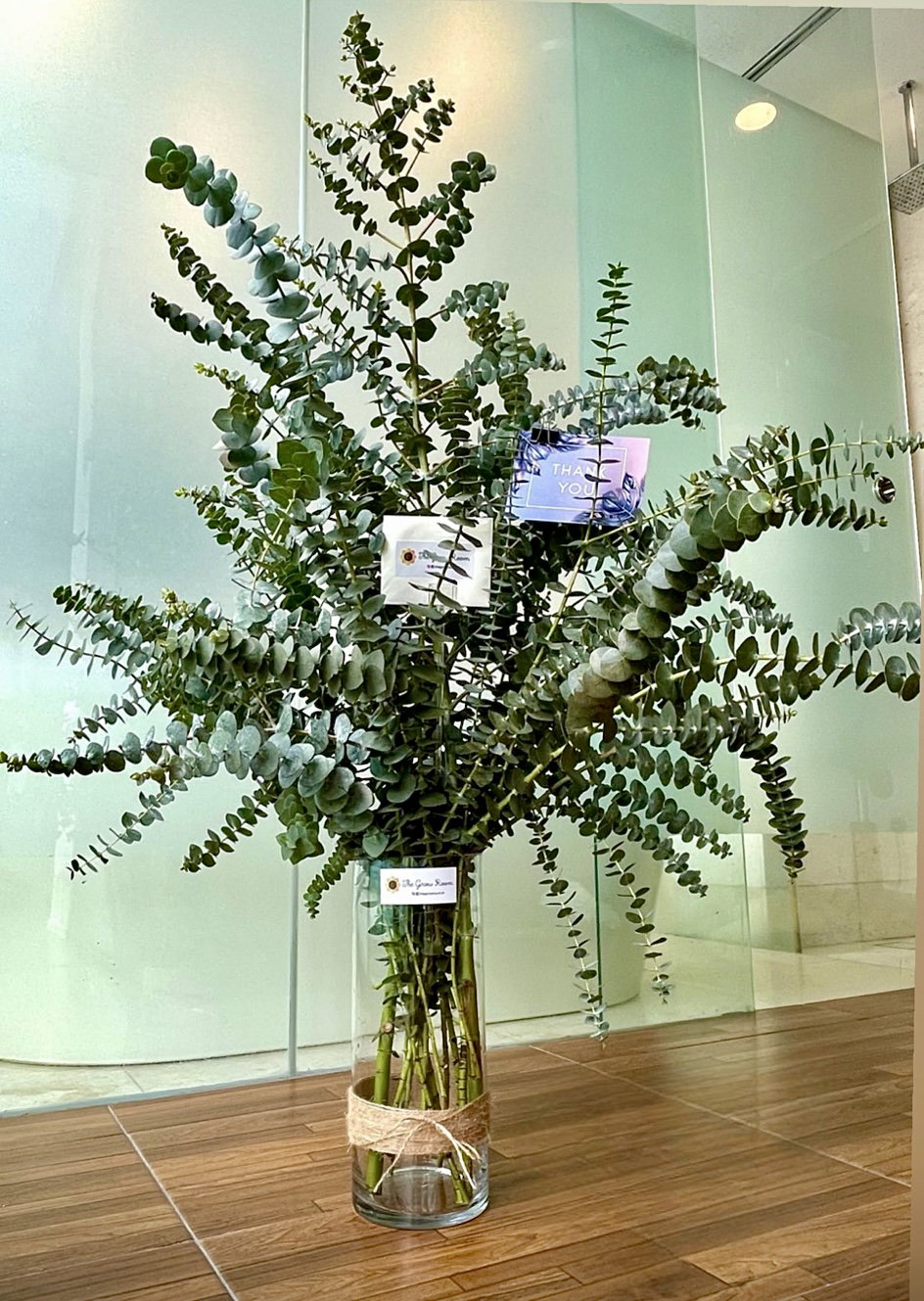 VASE ARRANGEMENT_3