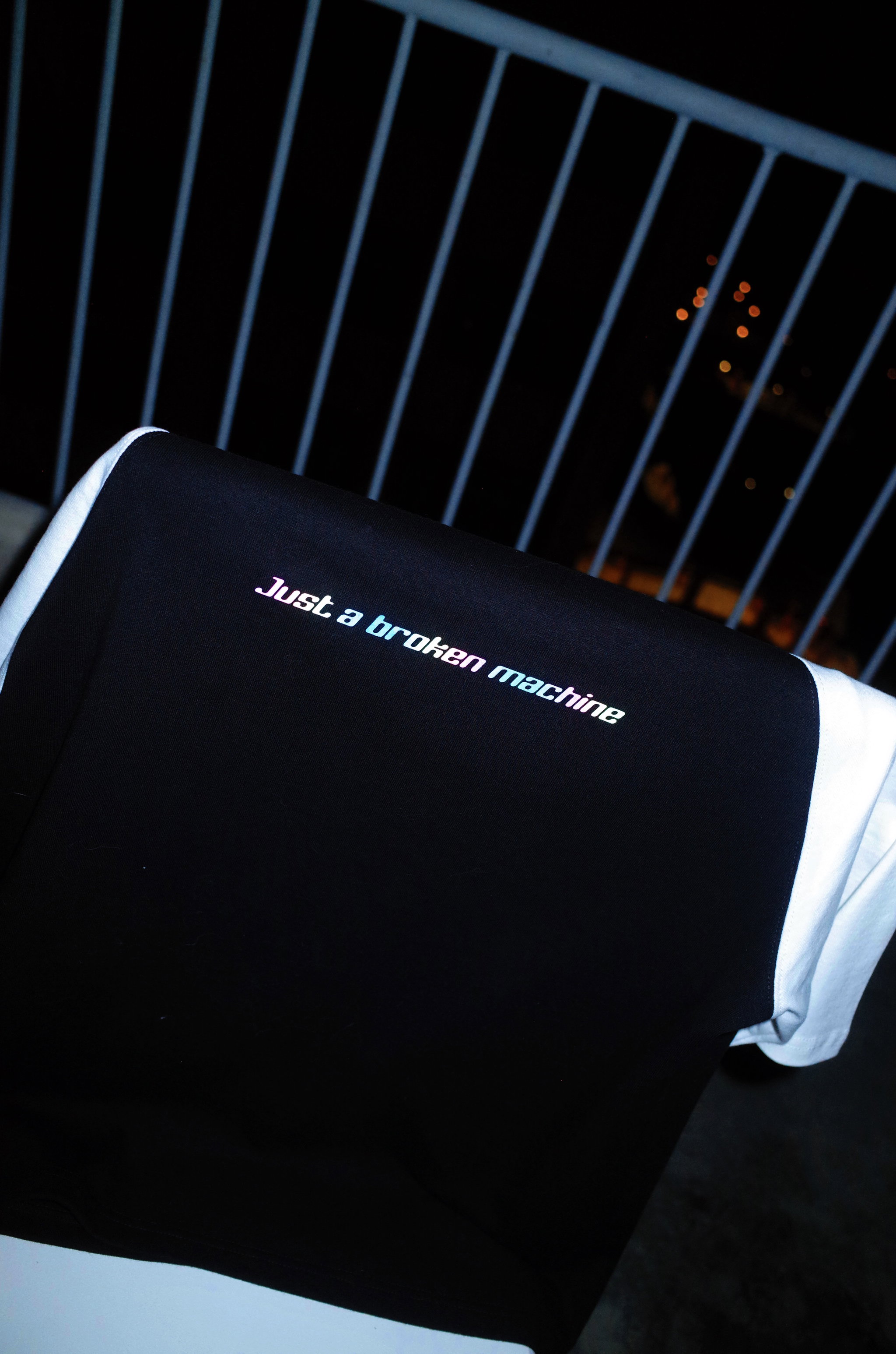JABM 七彩反光LOGO 寛鬆插肩T shirt [ 現貨，賣完即止 ]_0