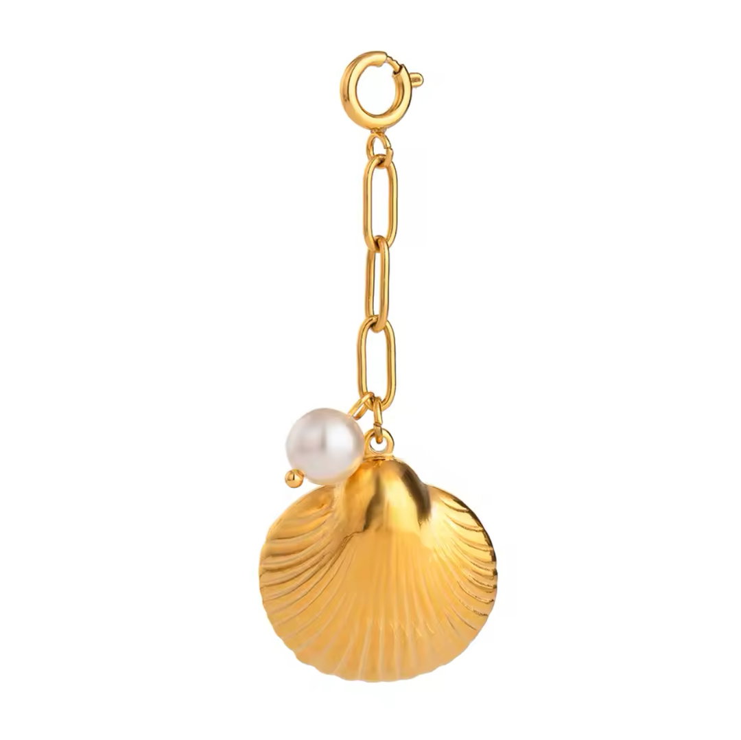 Clamshell-pearl bikini accessory 