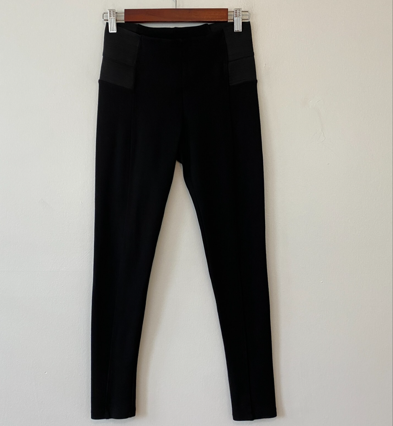 Black Elastic Waist Band Leggings (40/42)_0