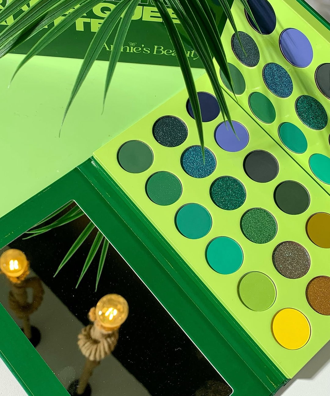 Annie’s beauty Palette drama queen eyeshadow