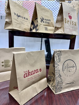 BRANDED KRAFT DELIVERY TAKEOUT BAGS - BROWN - 12” x 10” X 7''  - MINIMUM ORDER QUANTITY OF 500 BAGS 