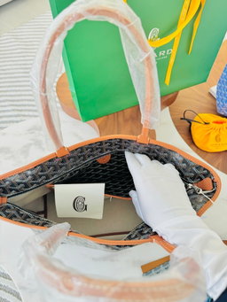 Goyard Artois PM tote - tan 