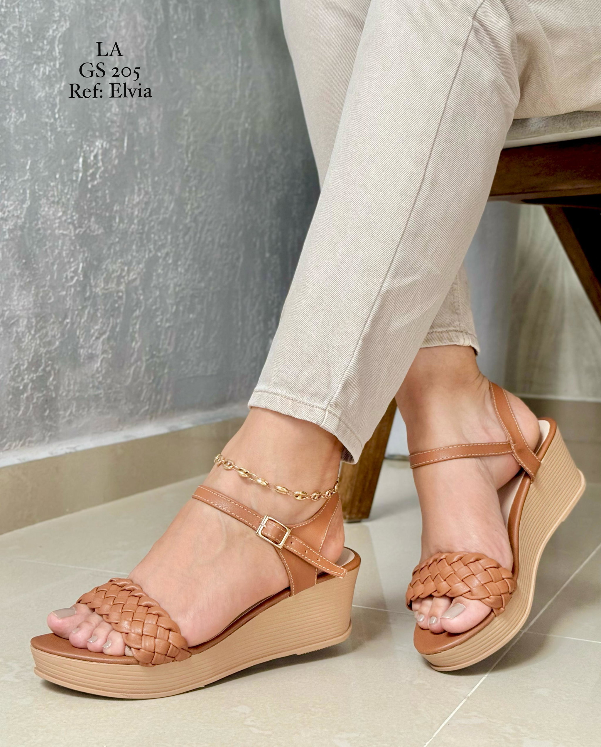 Elvia_0