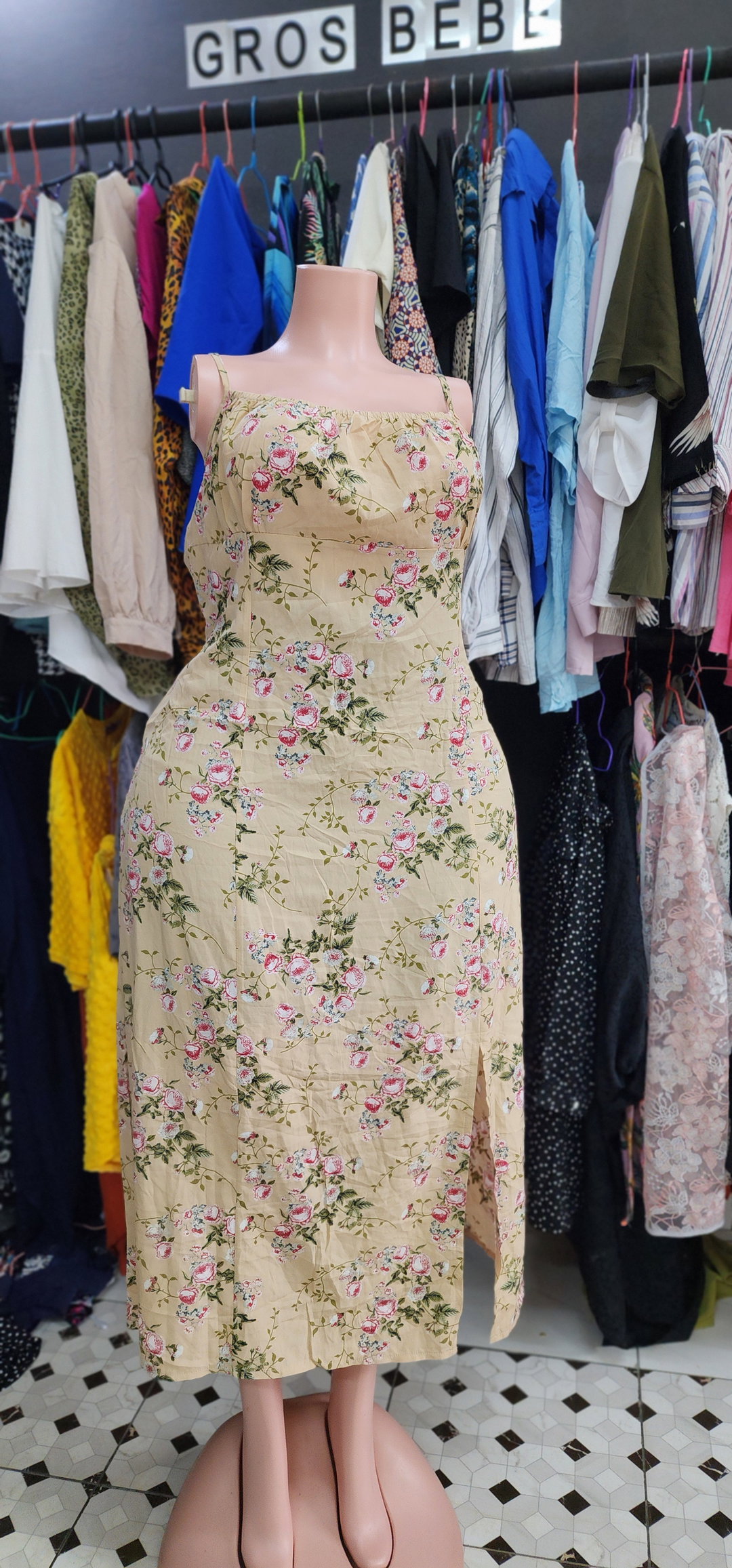 Flowery Gown with Slit (46/48)