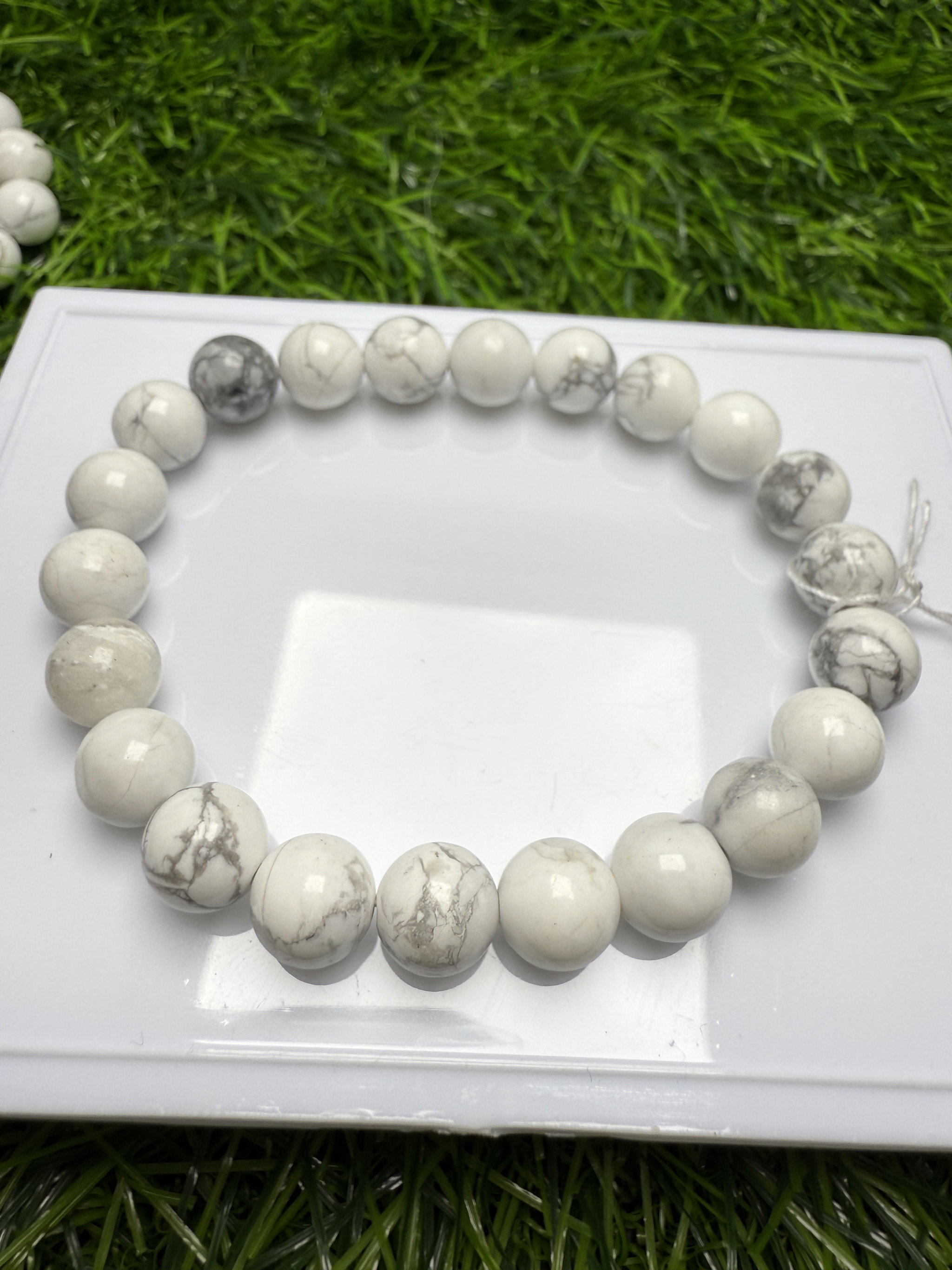 Natural Howlite Bracelet _1