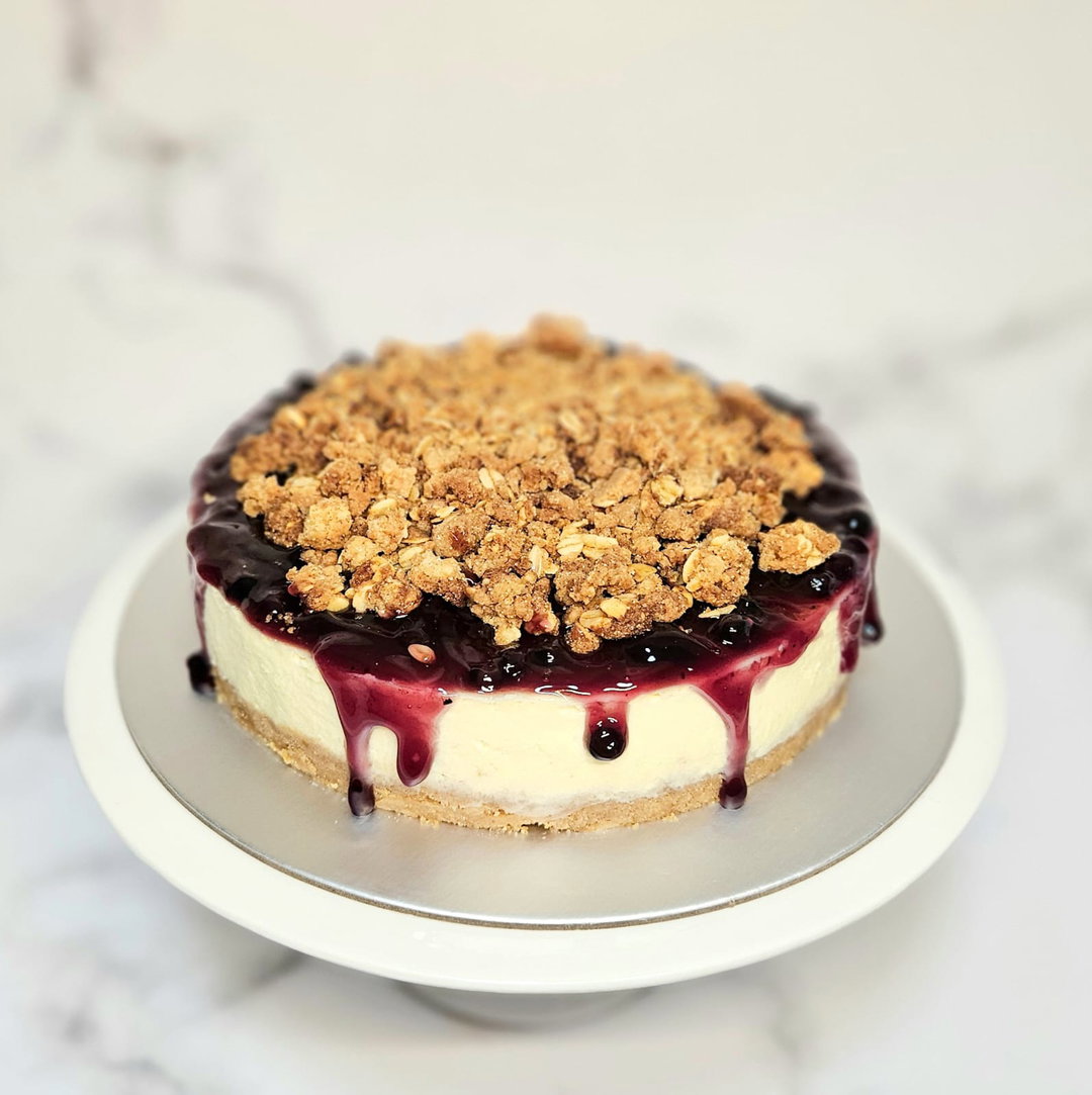 Blueberry Crumble Cheesecake