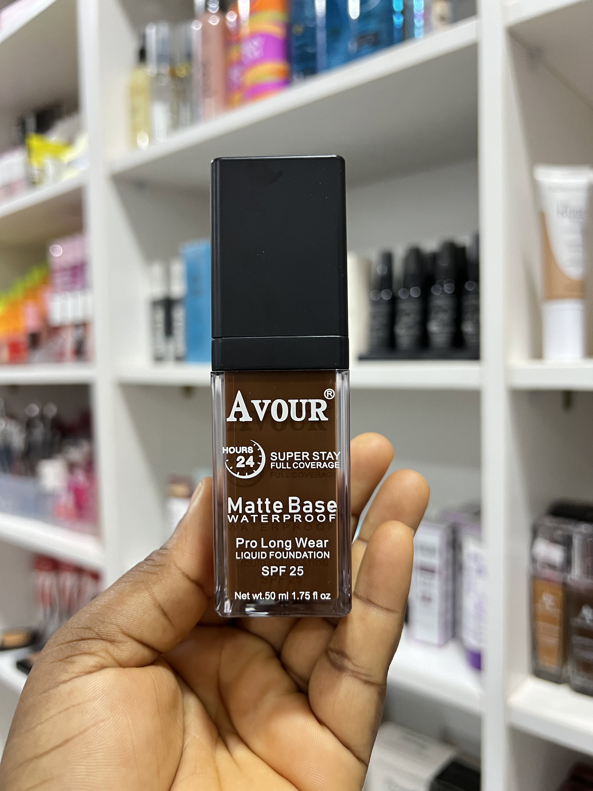 Fond de teint Avour – Matte Base 24h_1
