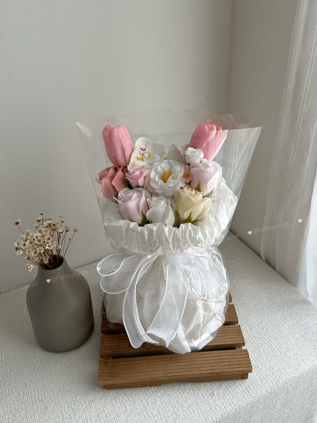 Soap Flower Mixed Transparent Bouquet (tulip) 
