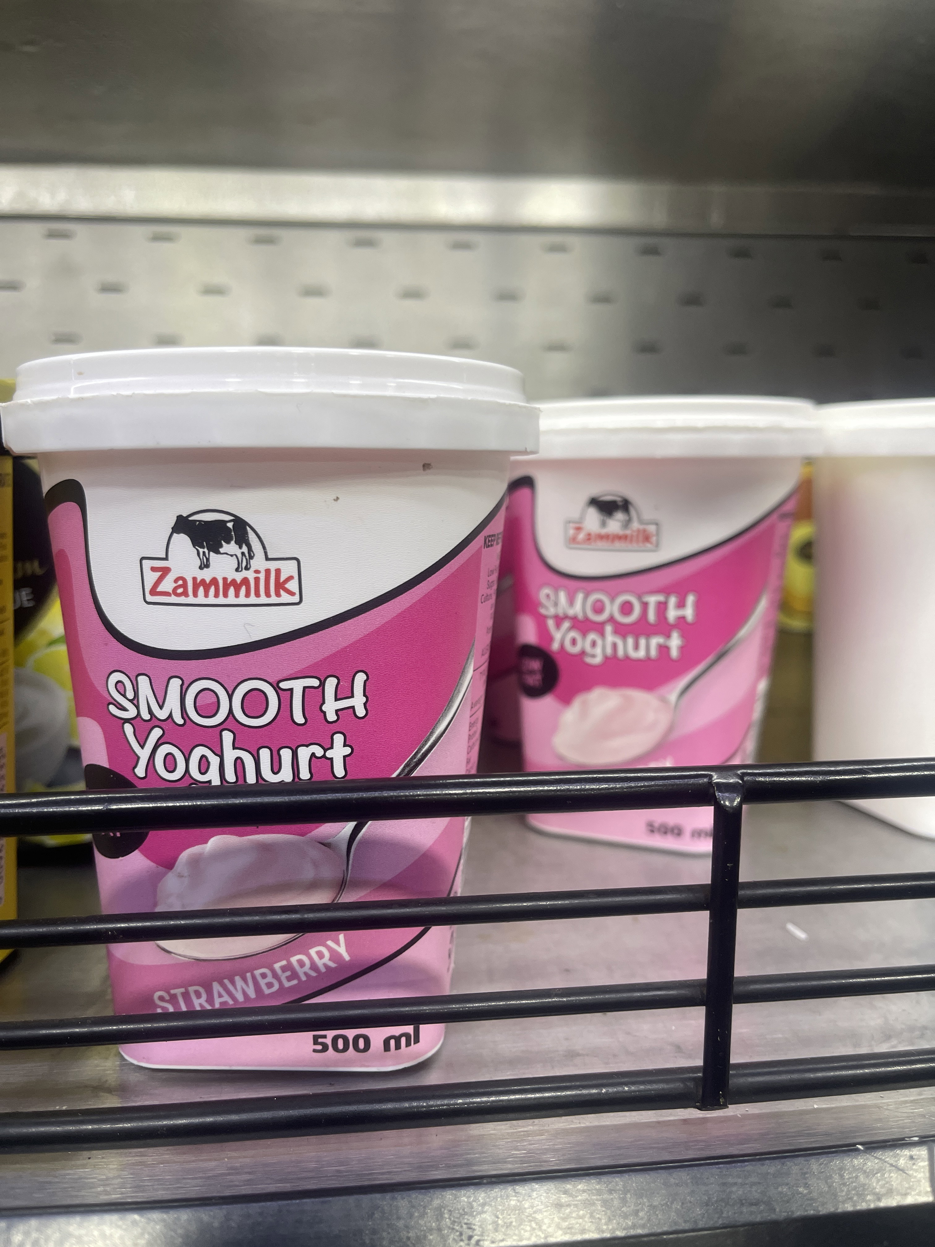 Zammilk Yog. Low Fat Smooth Strawberry 500ml_0