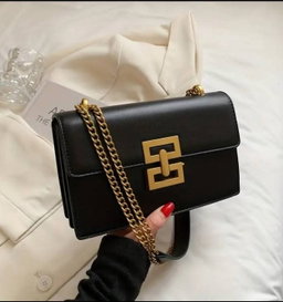 Sassy Crossbody Handbag 
