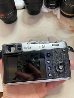 Fuji X100F silver (SG Local Inventory)