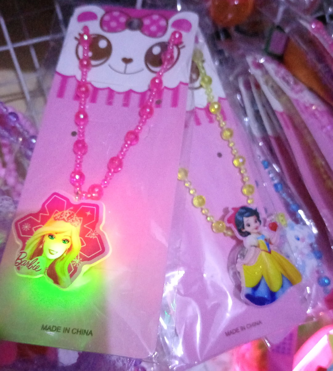 Collier personage Disney lumineux 