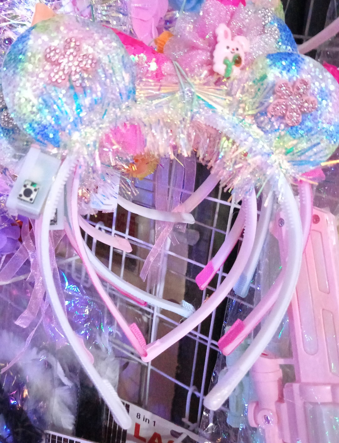 Sur tête a paillettes 