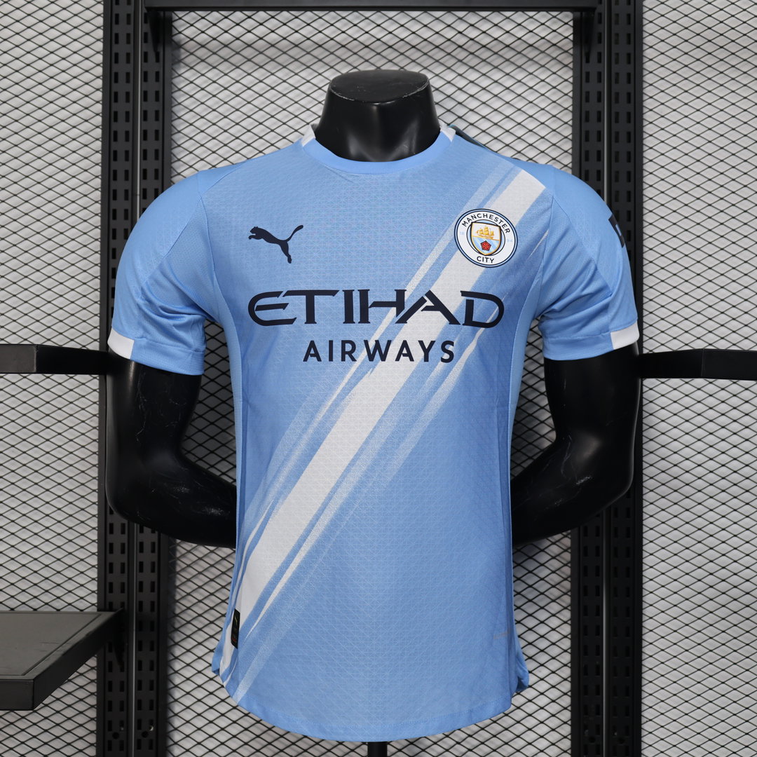 Manchester City 2025/2026 latest jersey
