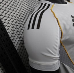 Real Madrid 2025/2026 jersey latest 