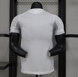 Real Madrid 2025/2026 jersey latest 