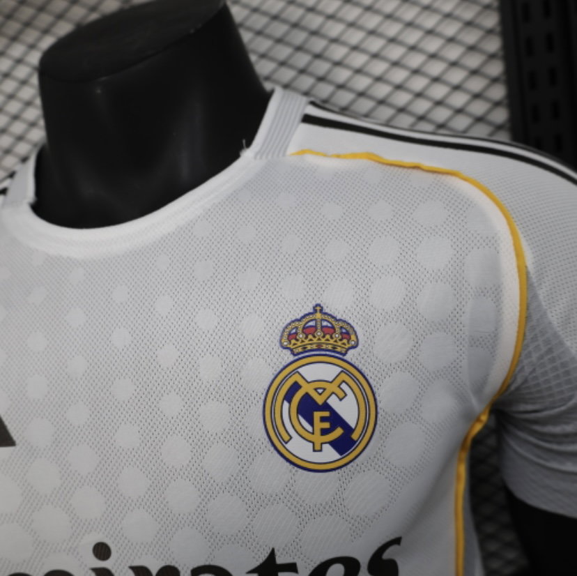 Real Madrid 2025/2026 jersey latest _3