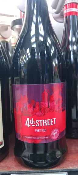 4th Street Sweet Red 750ml