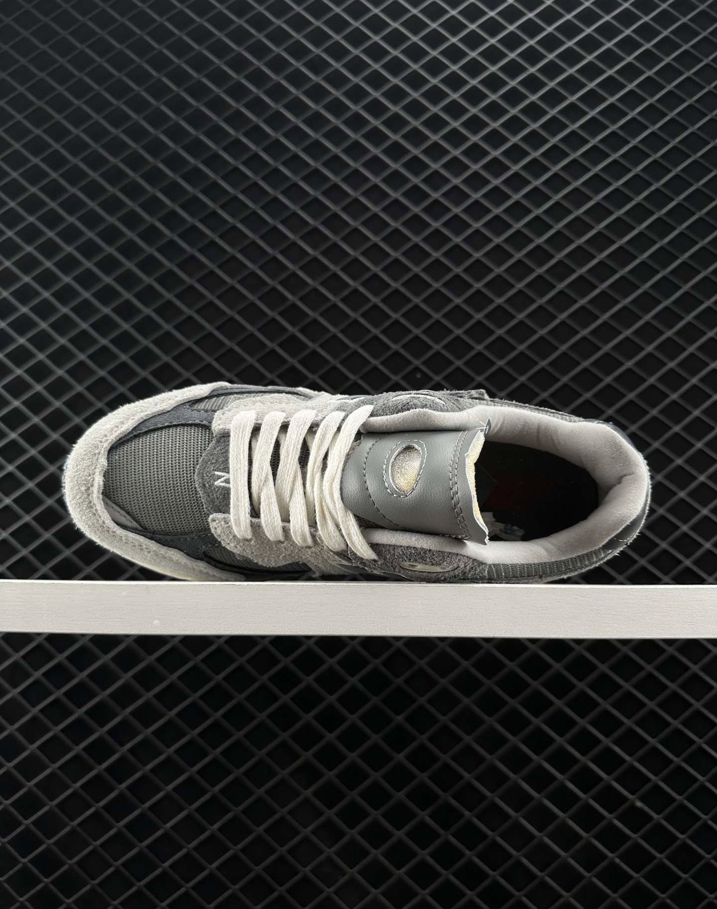 NEW BALANCE 2002R _2